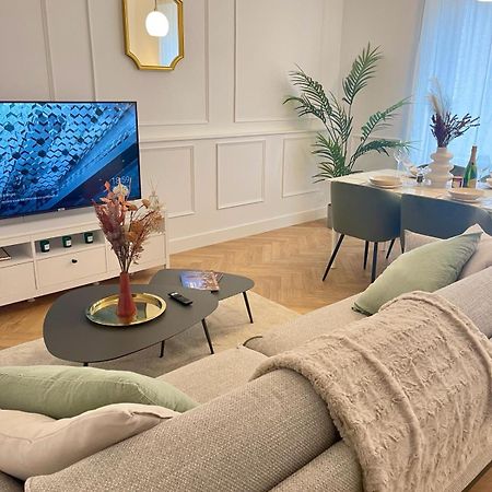Jungleclassic En Plein Coeur De Мюлуз Экстерьер фото